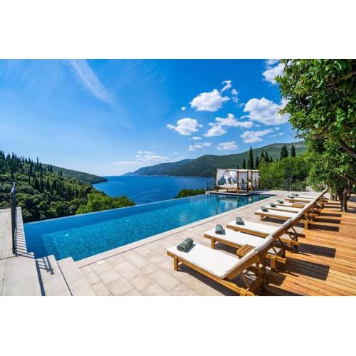Peaceful Villa Palma with a pool in Dubrovnik