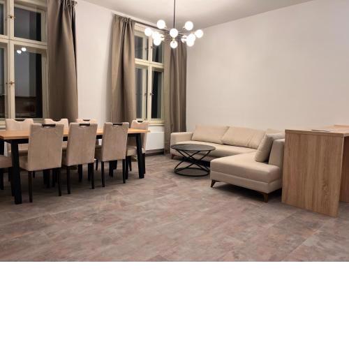 Pearl Bee Deluxe Suites