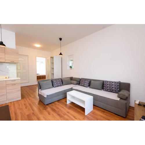Peninsula Apartment