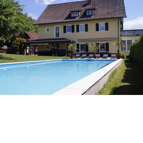 Pension DOBERNIG - CONTACTLESS CHECK IN/STAY