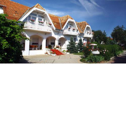 Pension Óvári