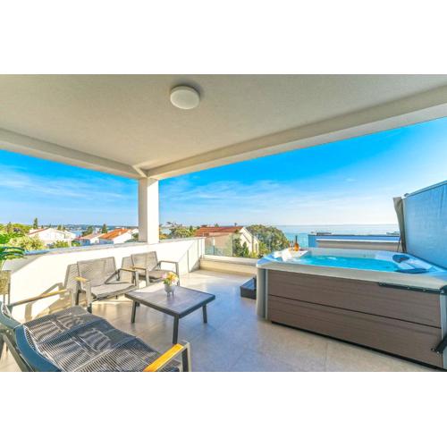 Penthouse Apartment Perla with Jacuzzi