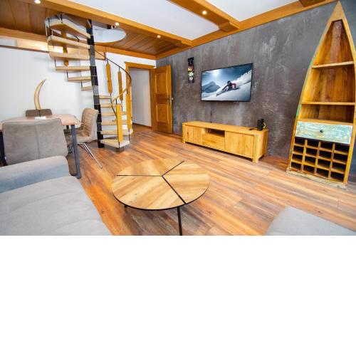 Penthouse EightyOne by All in One Apartments