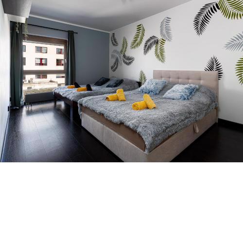 Penthouse Tiger Deluxe