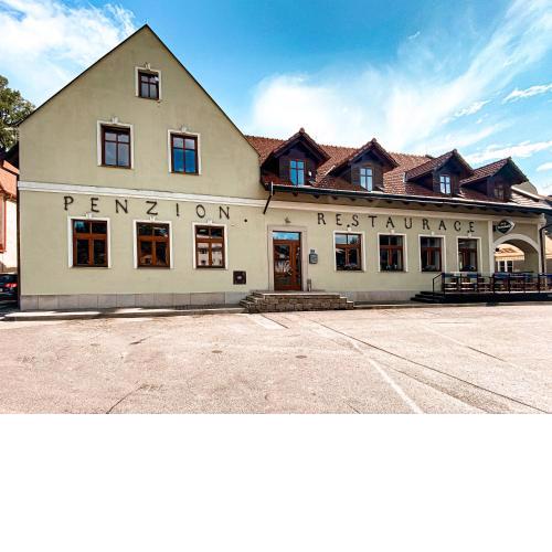 Penzion a restaurace U ŘEKY