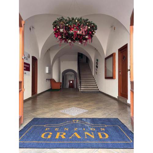 Penzión Grand, Self Check-In, free private parking