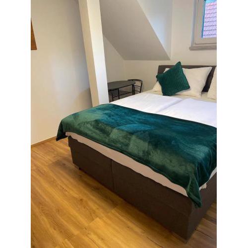 Perfect for 2 - 8 min 2 Downtown