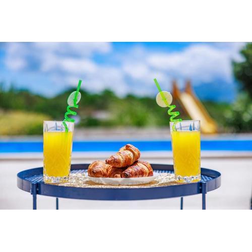 Perfect holiday in Vila Hany home