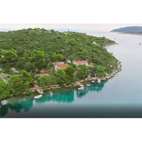 Perina Haven - Island Vis Beachfront