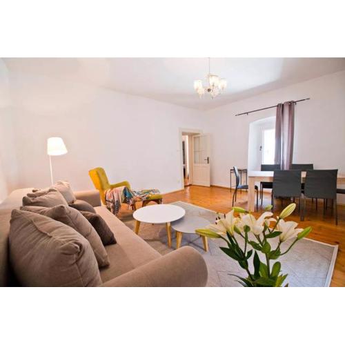 Peristil Loft