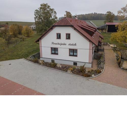 Pernštejnův statek