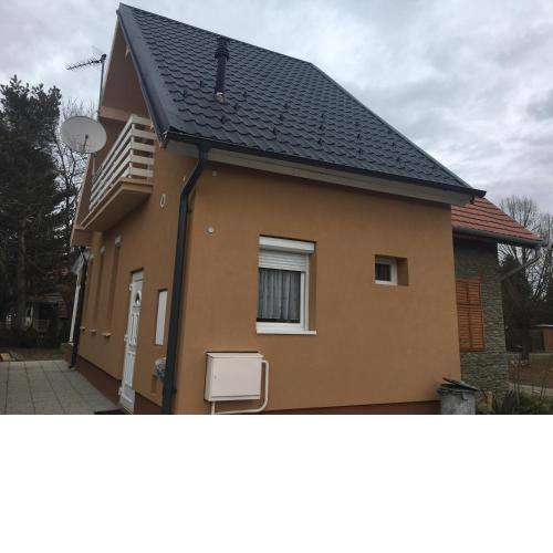 Pesti Apartmanház
