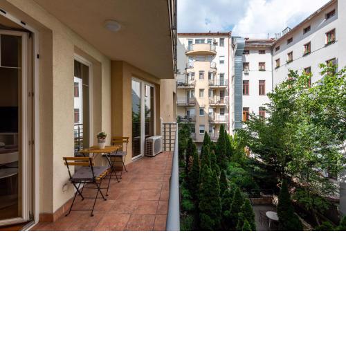 Pesti City Apartment&Free parking