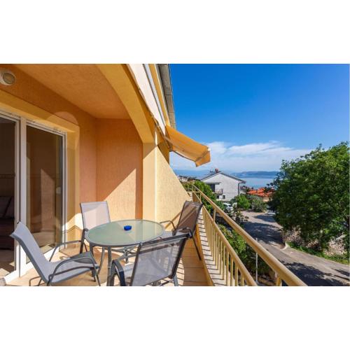 Pet Friendly Apartment In Dramalj