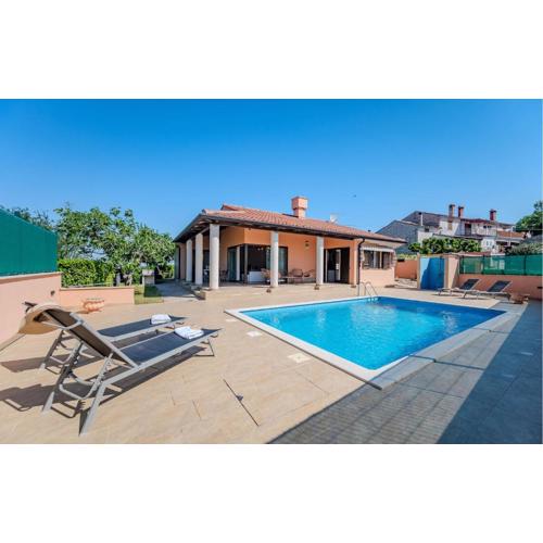 Pet Friendly Home In Buje