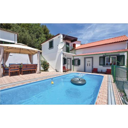 Pet Friendly Home In Klis