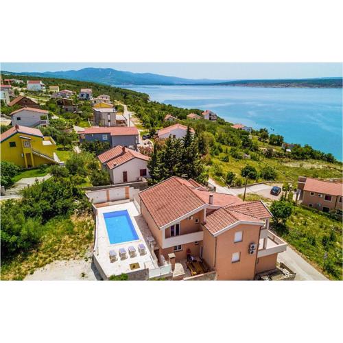 Pet Friendly Home In Maslenica