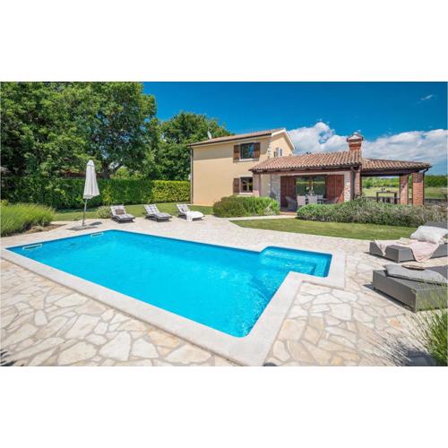 Pet Friendly Home In Vosteni