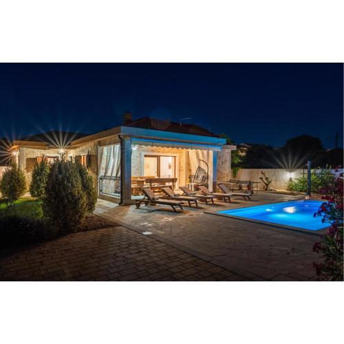 Pet Friendly Home In Vrsi With Wifi