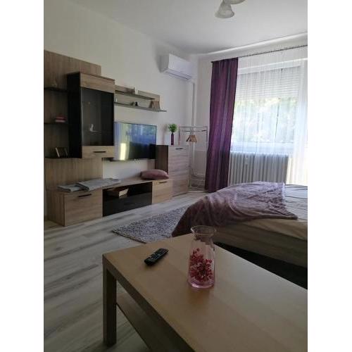 Petőfi Apartman Komló