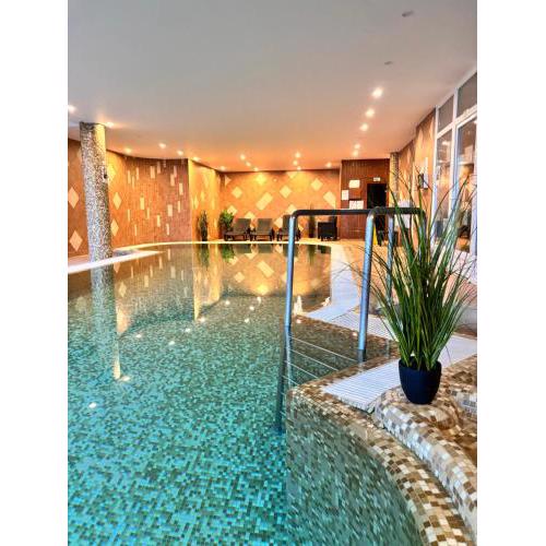 Phoenix Spa Apartman House