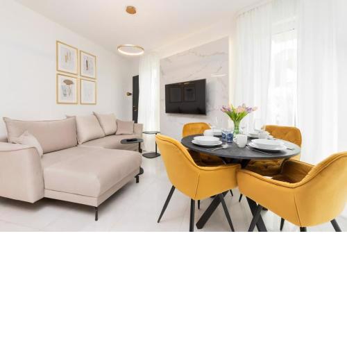 Piastowska 30 Garden Free Parking by Renters Prestige