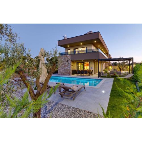 Pieron & Bavigo Villas - Spa Oasis