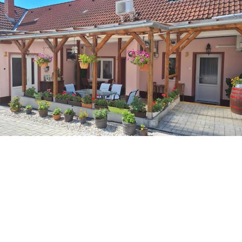 Pikoló Vendéglő és Vendégház