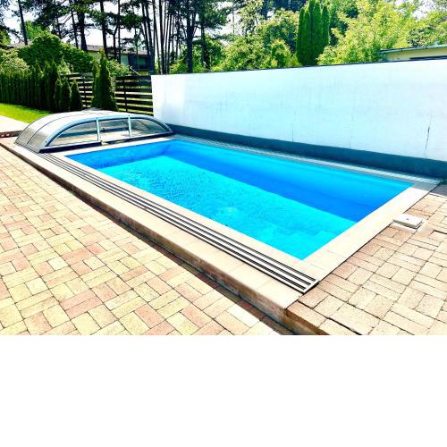 Pine Apartment & Pool