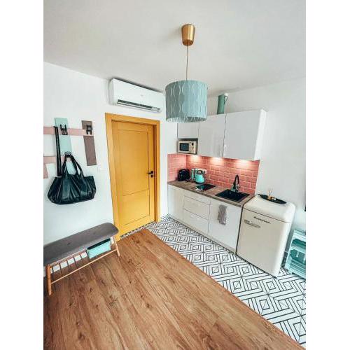 Pink Old Town Warsaw, 2 rooms, AC, brand new!