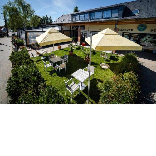 Pipacs Panír & Grill Garden Vendégház