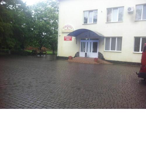 Piroshka Hotel