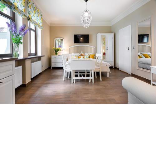 P&J Holiday Houses