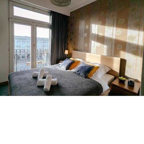 Plac Konstytucji 6 Orange - Apartament dla 4 osób - Bezpłatny parking - Free parking - piękny widok na panoramę Warszawy