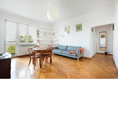 Plac Wilsona 2-Bedroom Apartment