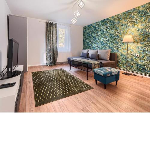 Platinium Red Brick Apartment - Bema
