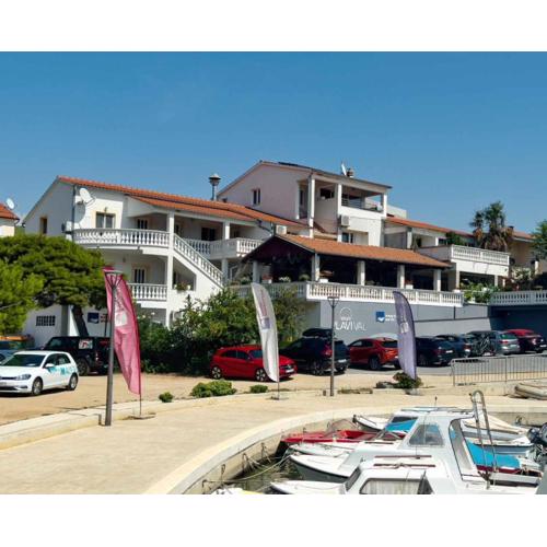 Plavi Val Apartments