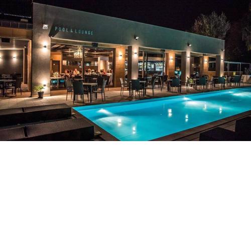 Player's Pool&Rooms