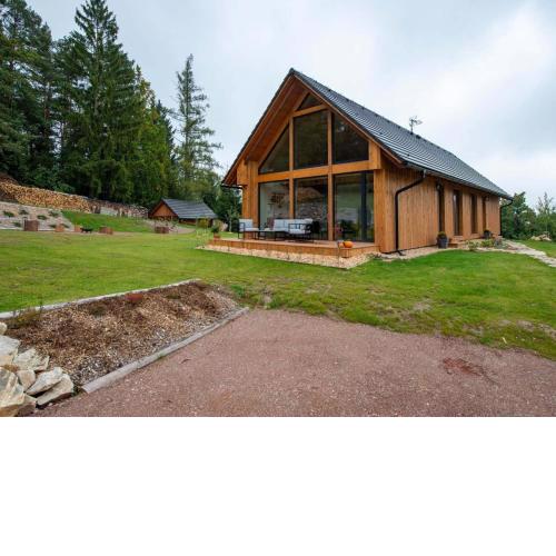 Pleasant holiday home in Bý ovec