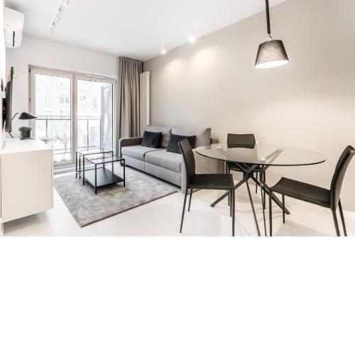 P&O Apartments Mennica Residence III