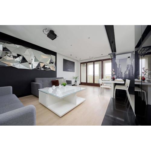 Pokorna Modern Apartment with Balcony & Parking Warsaw by Noclegi Renters