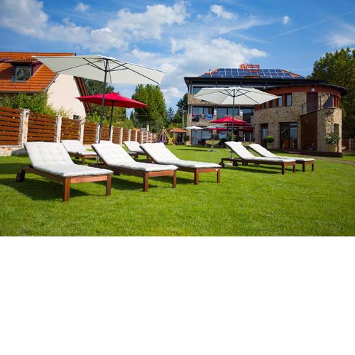 Pole Position Beach Hotel