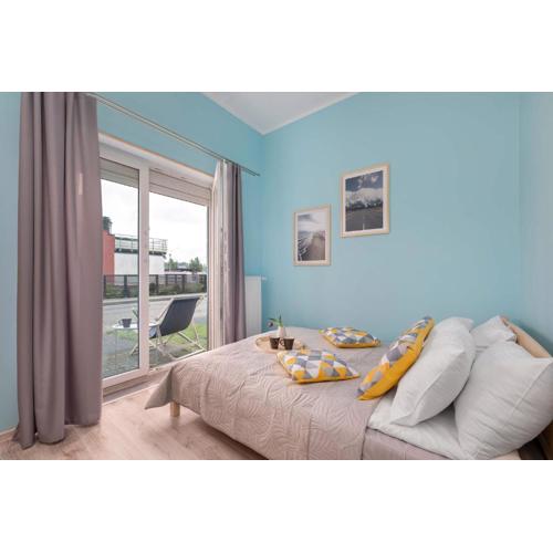 Północna Apartament Darłowo Sypialnia, Taras & Parking by Noclegi Renters