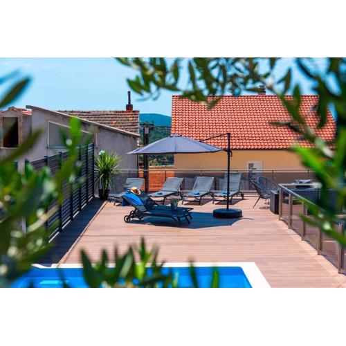 Pool apartman Maja