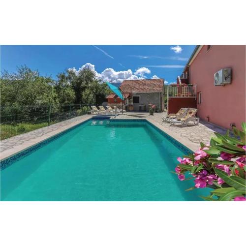 Poolside Paradise
