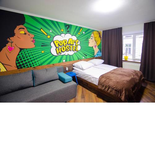Pop Art Hostel Rynok Sq
