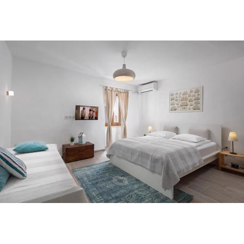 Porpor Apartments in Old Town by Irundo