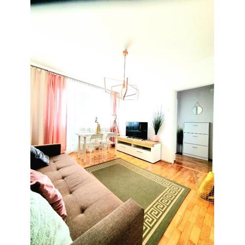 Positive Olive Apartment