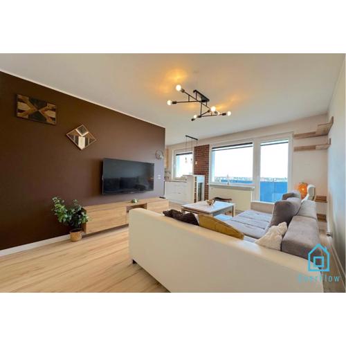 Postcard Apartment Scenic Escape 10 Minutes to Gdańsk Old Town and Seaside