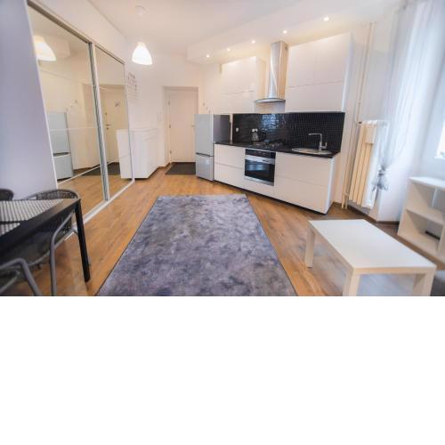 Poznanska Apartment. Great location. City Center